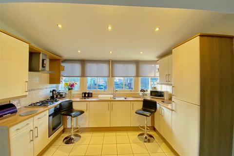undefined, Flat 4, Sheriffs Highway, Gateshead