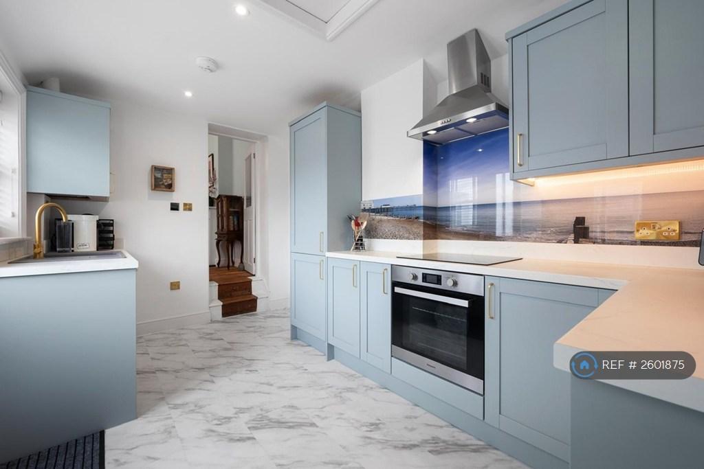 Induction Hob, Fan Oven, Feature Splashback