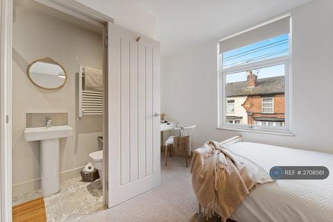 1 bedroom in a house share to rent, Fife Street, Derby, DE24