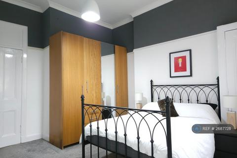 2 bedroom flat to rent, Rowan Road, Glasgow, G41