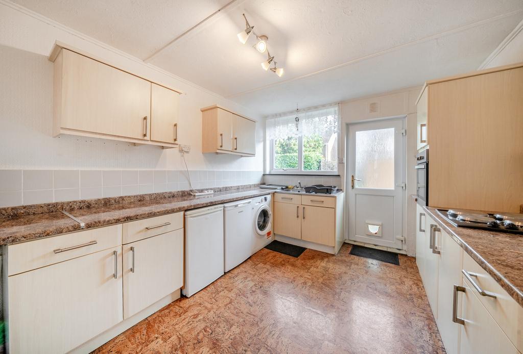 1385889-5-6929b9d...