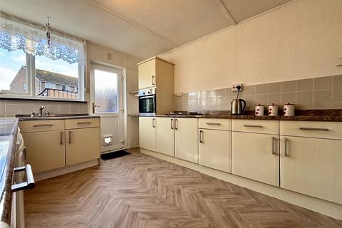 3 bedroom bungalow for sale, The Crescent, Gloucester GL3