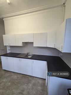 3 bedroom flat to rent, Cawnpore Street, London, SE19