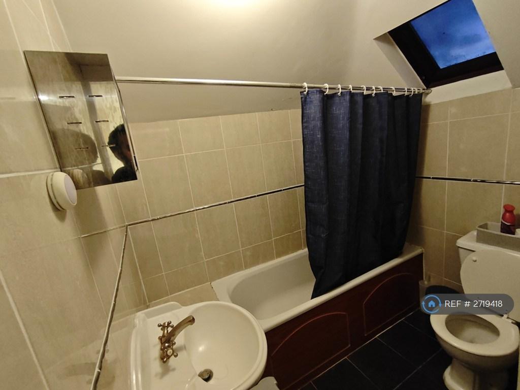 Bath &amp; w/c 1