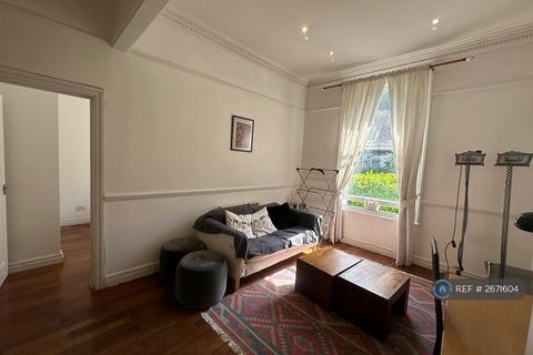 2 bedroom flat to rent, Haverstock Hill, London, NW3