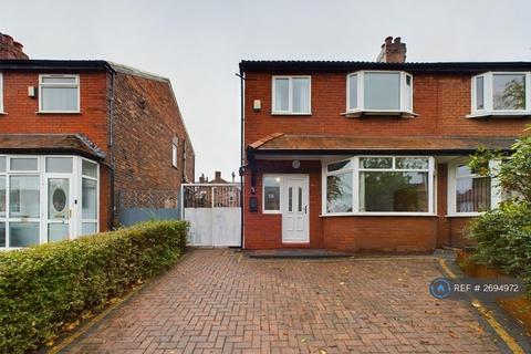 4 bedroom semi-detached house to rent, Moseley Road, Levenshulme, Manchester, M19