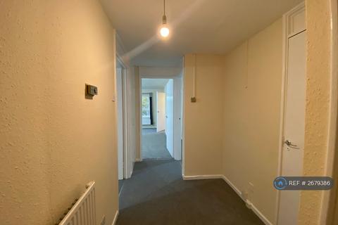 2 bedroom flat to rent, Tenby Close, Cambridge, CB1
