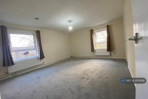 2 bedroom flat to rent, Tenby Close, Cambridge, CB1
