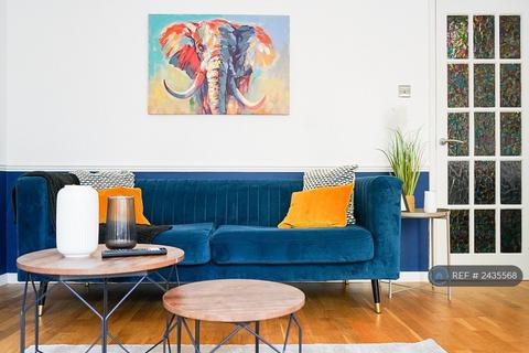 undefined, Divis Way, London, SW15