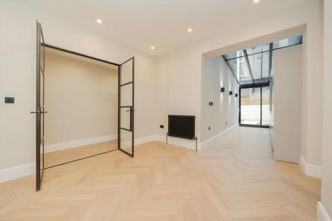 undefined, Alderney Street, London SW1V