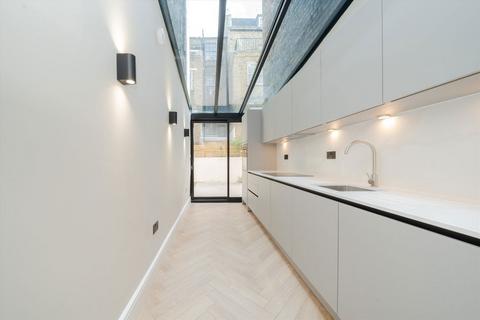undefined, Alderney Street, London SW1V