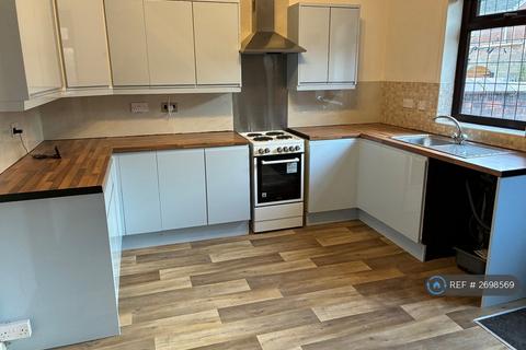 2 bedroom terraced house to rent, Dunkirk Lane, Leyland, PR25