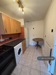 3 bedroom maisonette to rent, Acacia Road, London, N22