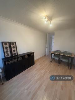 3 bedroom maisonette to rent, Acacia Road, London, N22