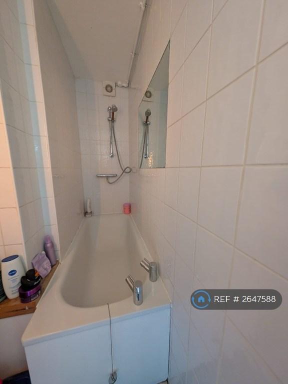 Bedroom 3 Ensuite