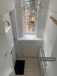2 bedroom maisonette to rent, St. Andrews Road, London, NW9