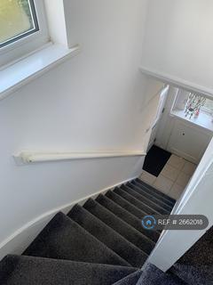 2 bedroom maisonette to rent, St. Andrews Road, London, NW9