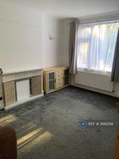 2 bedroom maisonette to rent, St. Andrews Road, London, NW9