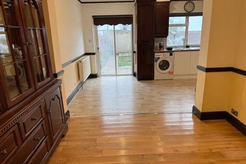 undefined, Empire Road, Perivale, UB6