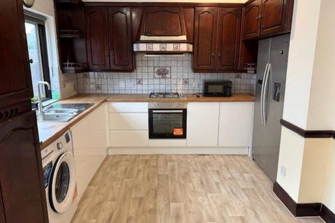 undefined, Empire Road, Perivale, UB6