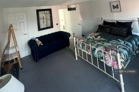 2 bedroom penthouse to rent, Middlewood Street, Salford, M5