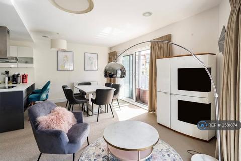 undefined, Blagrove Road, Teddington, TW11