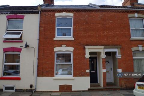 3 bedroom terraced house to rent, Roe Road, Northampton, NN1