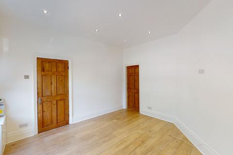 undefined, Nuttall Street, Atherton, M46