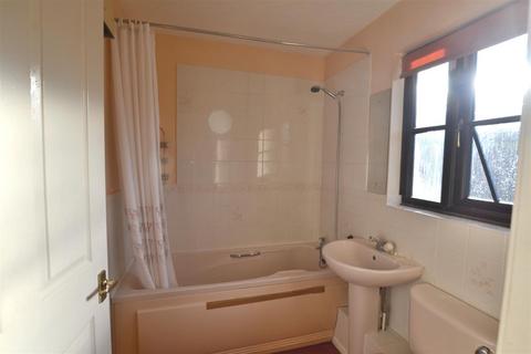 undefined, Annettes Croft, Fleet GU52