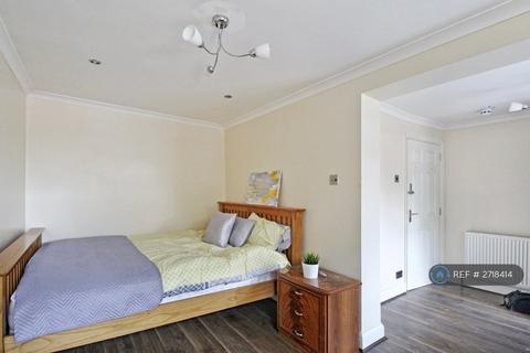 1 bedroom in a house share to rent, Greenford, Greenford, UB6