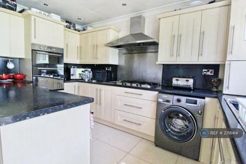 1 bedroom in a house share to rent, Greenford, Greenford, UB6