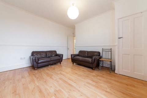 2 bedroom flat to rent, Haddo Street, London SE10