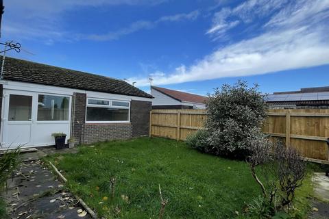 3 bedroom bungalow to rent, Roman Close, Castlefields, WA7