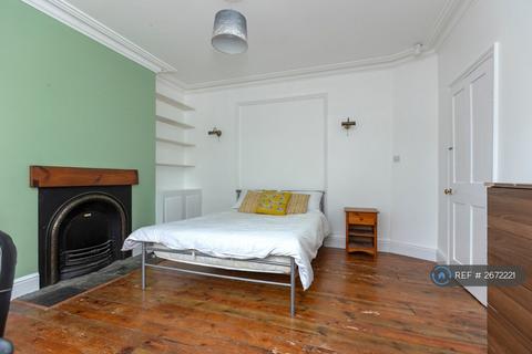 5 bedroom terraced house to rent, St. Leonards Road, Leicester, LE2