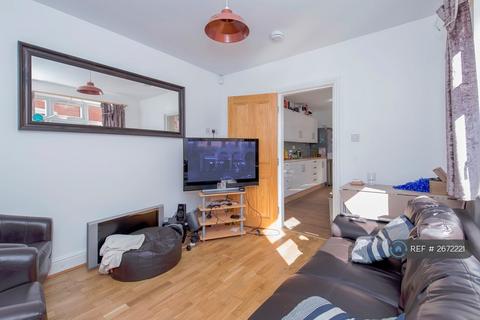 5 bedroom terraced house to rent, St. Leonards Road, Leicester, LE2