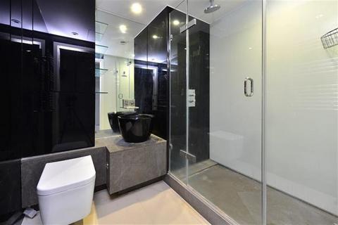 undefined, Bezier Apartments, City Road, London, EC1Y