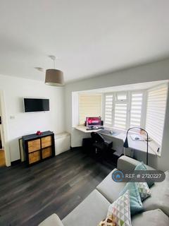1 bedroom in a house share to rent, Willow Gardens, Reading, RG2