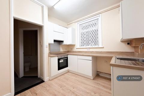 4 bedroom terraced house to rent, Twyford Avenue, Portsmouth, PO2