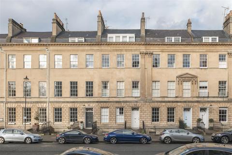 4 bedroom flat to rent, 17 Great Pulteney Street, Bath BA2