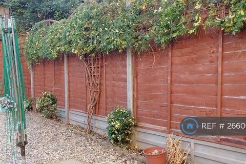 4 bedroom terraced house to rent, Mast House Terrace, London, E14