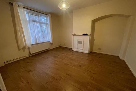 undefined, 3/4 Bedroom House with garden and own driveway - Edgware HA8