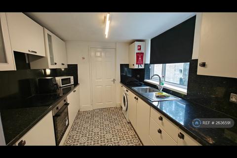 4 bedroom terraced house to rent, Bowthorn Road, Cleator Moor, CA25