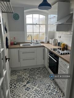 2 bedroom flat to rent, Portland Place, Brighton, BN2