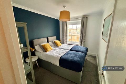 2 bedroom flat to rent, Portland Place, Brighton, BN2