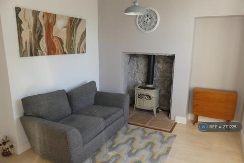2 bedroom flat to rent, Abbey Place, Aberdeen, AB11
