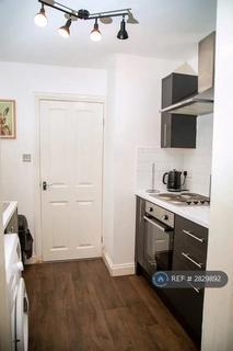 2 bedroom flat to rent, Westbourne Avenue, Gateshead, NE8