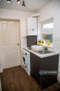 2 bedroom flat to rent, Westbourne Avenue, Gateshead, NE8