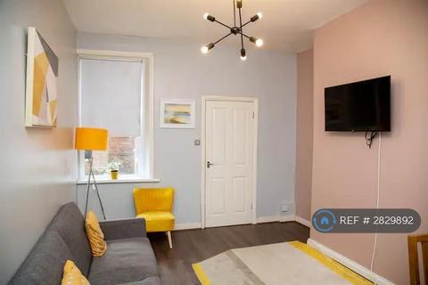2 bedroom flat to rent, Westbourne Avenue, Gateshead, NE8