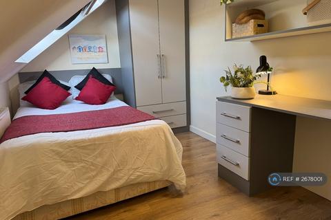 1 bedroom in a house share to rent, Uxbridge, Uxbridge, UB8