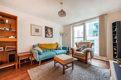 2 bedroom flat to rent, St George Wharf, Vauxhall, London, SW8